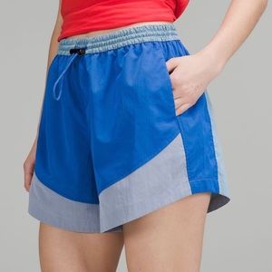 Lululemon evergreen short size 8